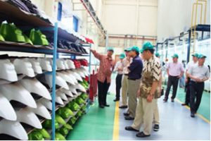 静岡県内から進出している企業の工場見学